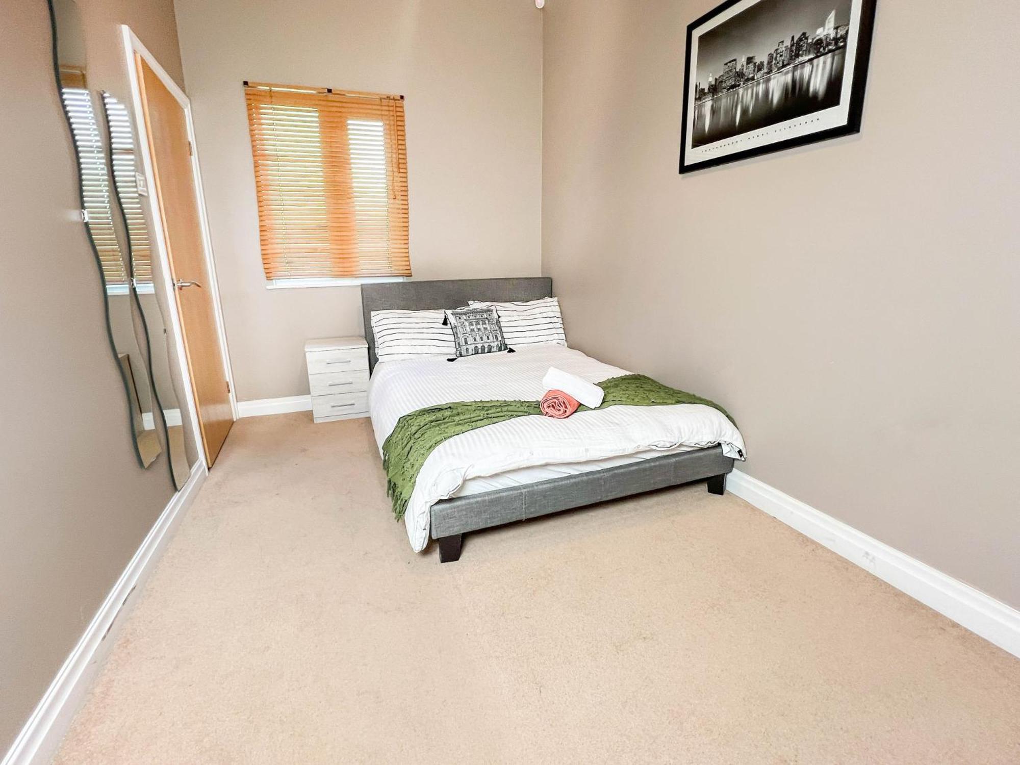 2 Bed - 2 Bath - Duplex Apartment Next To Lbu-Headingley Centre-Ycc Arena-Families-Relocators - Long Stay Rates Available Meanwood Eksteriør billede