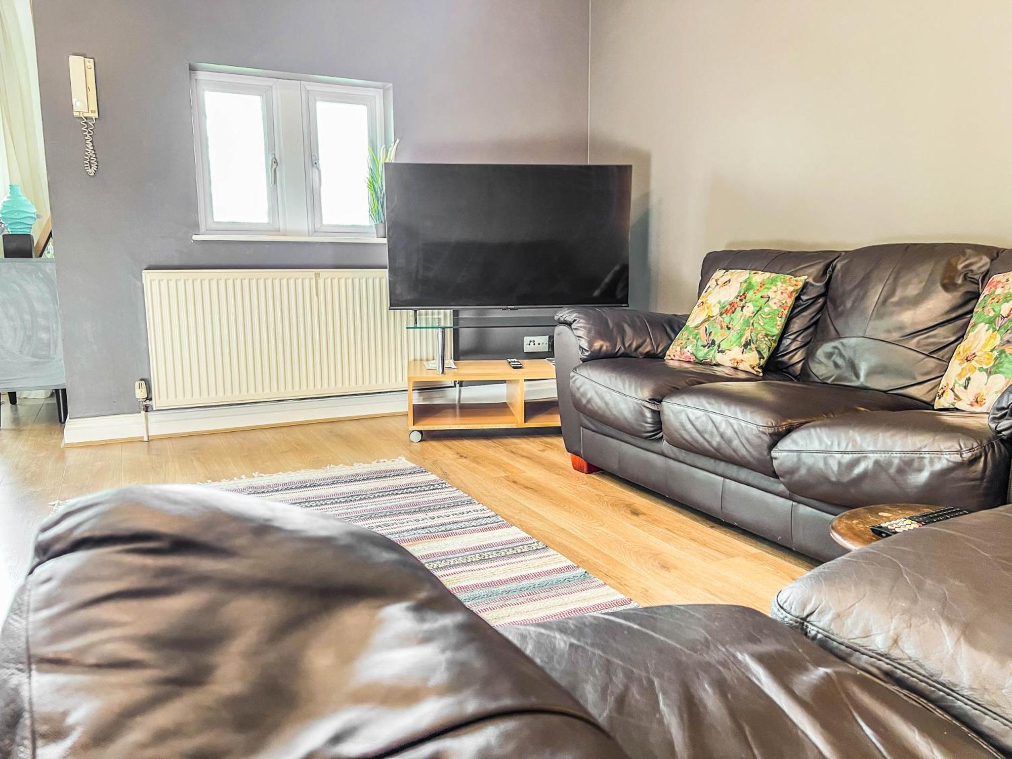 2 Bed - 2 Bath - Duplex Apartment Next To Lbu-Headingley Centre-Ycc Arena-Families-Relocators - Long Stay Rates Available Meanwood Eksteriør billede